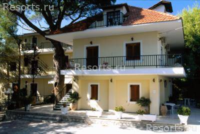 Koukounaria Villa Hotel 13